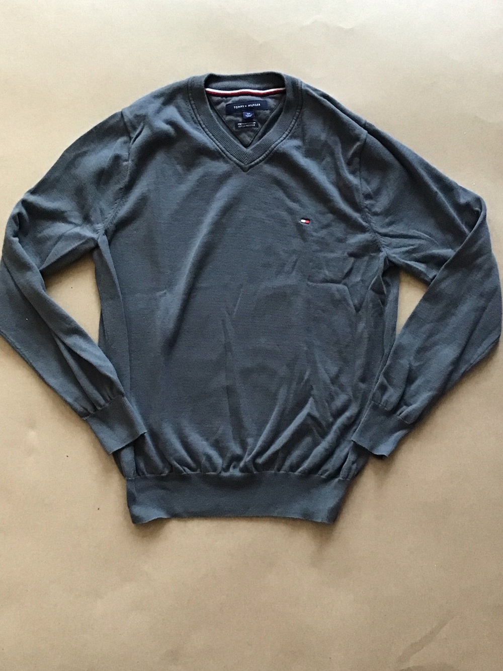 Tommy Hilfiger Men's V-Neck Sweater in Slate/Charcoal Blue